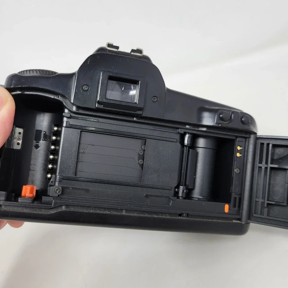 Canon EOS Rebel 35mm SLR Film Camera Body Only Black Made in Japan